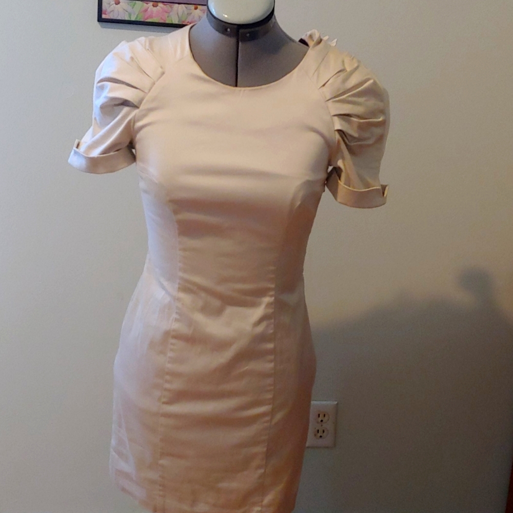 French connection beige nude bow back dress sz 2